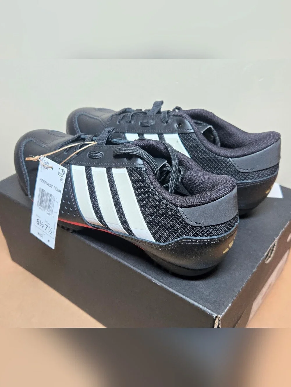 NEW Women's 7.5 cycling shoes - Adidas Heritage Tour Bike Shoes - Clipless Black